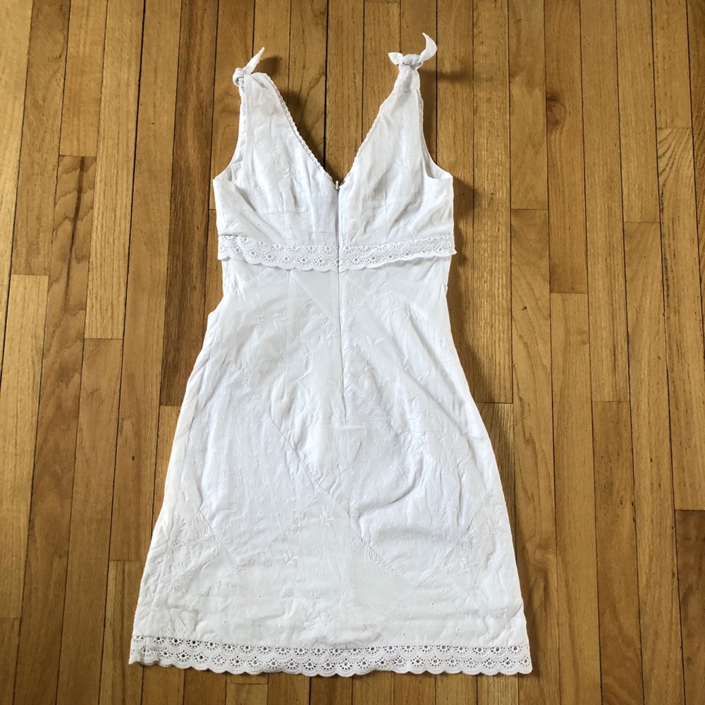 Lilly Pulitzer eyelet dress - Picture 2 of 7